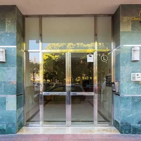Apartamento El Paralelo Estepona